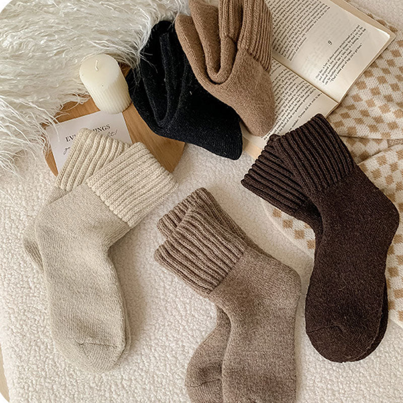 Warm Wool Socks in Mid-Height