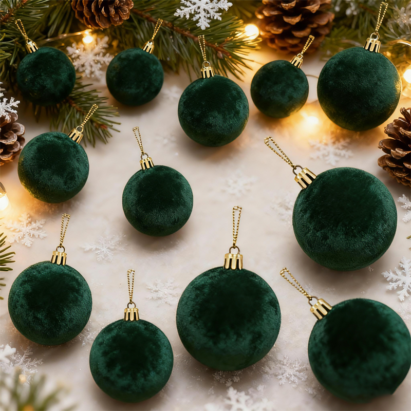 🎄 Velvet Christmas Balls