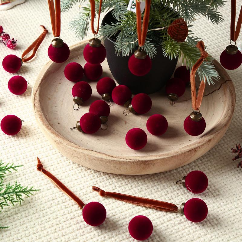 🎄 Velvet Christmas Balls